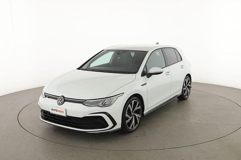 Begagnad VW Golf VIII R-line 131 HK (96 kW) 2023