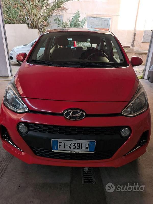 Rosso Usata 2019 Hyundai i10 Due volumi | 7200 € (Ottimo prezzo) - Immagine 1/4