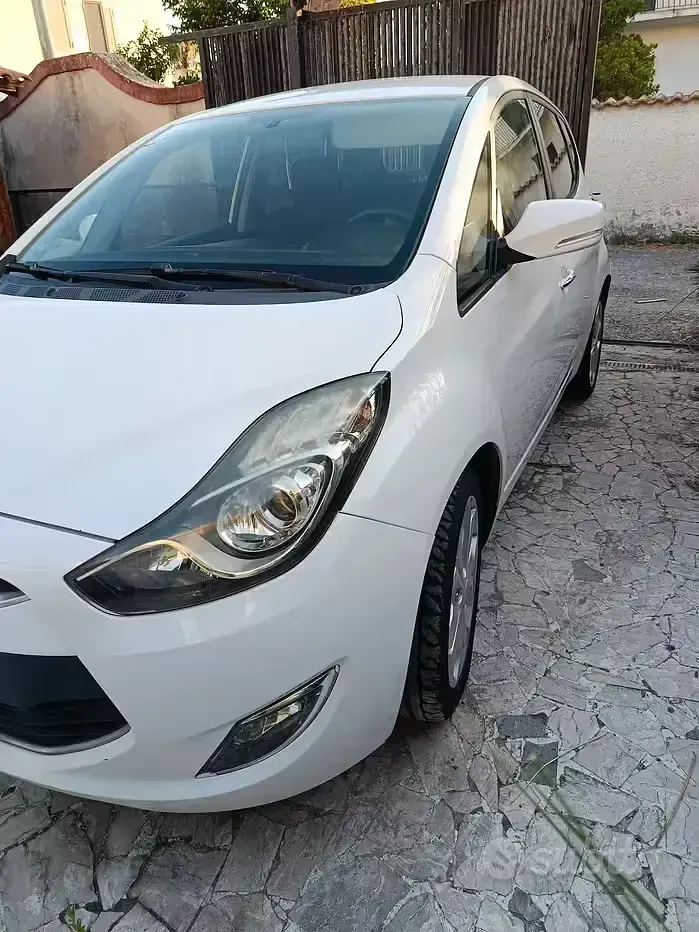 Usata Hyundai ix20 116 CV (85 kW) 2012 Bianco Utilitaria