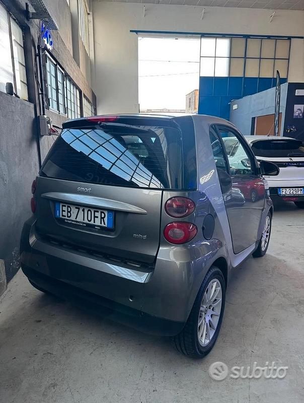 Usata Smart ForTwo Coupé 71 CV (52 kW) 2009 Utilitaria