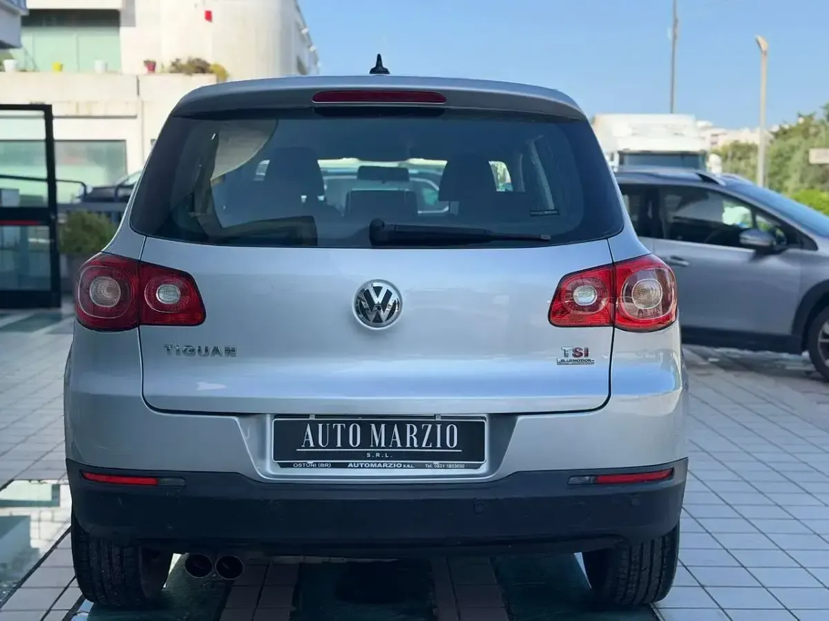 Begagnad VW Tiguan Trendline 150 HK (110 kW) 2010 Silver SUV