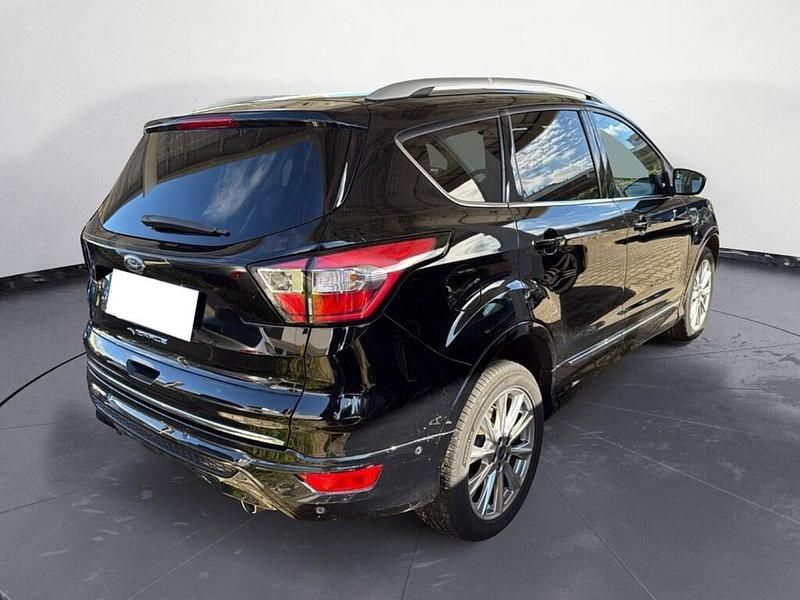 Usata Ford Kuga Vignale 179 CV (131 kW) 2017 Black sapphire metallizato SUV