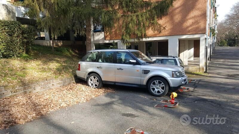 Usata 2005 Land Rover Range Rover Sport SUV | 5000 € (Buon prezzo) - Immagine 1/2