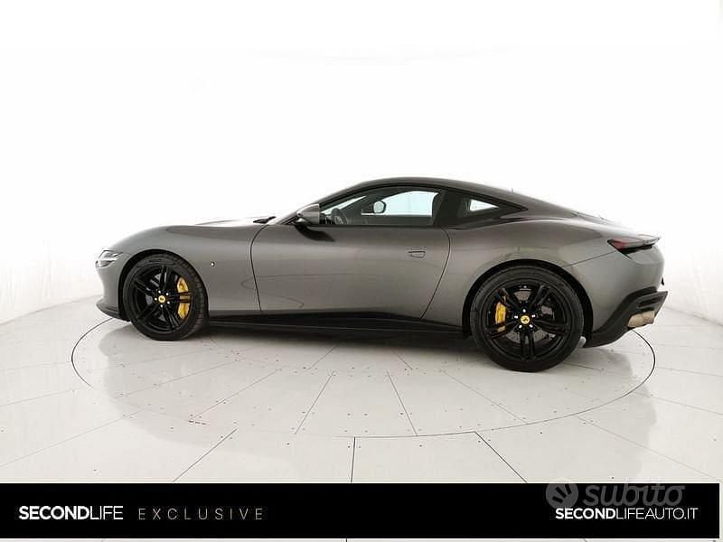 Usata Ferrari Roma 620 CV (456 kW) 2023 Grigio Coupé