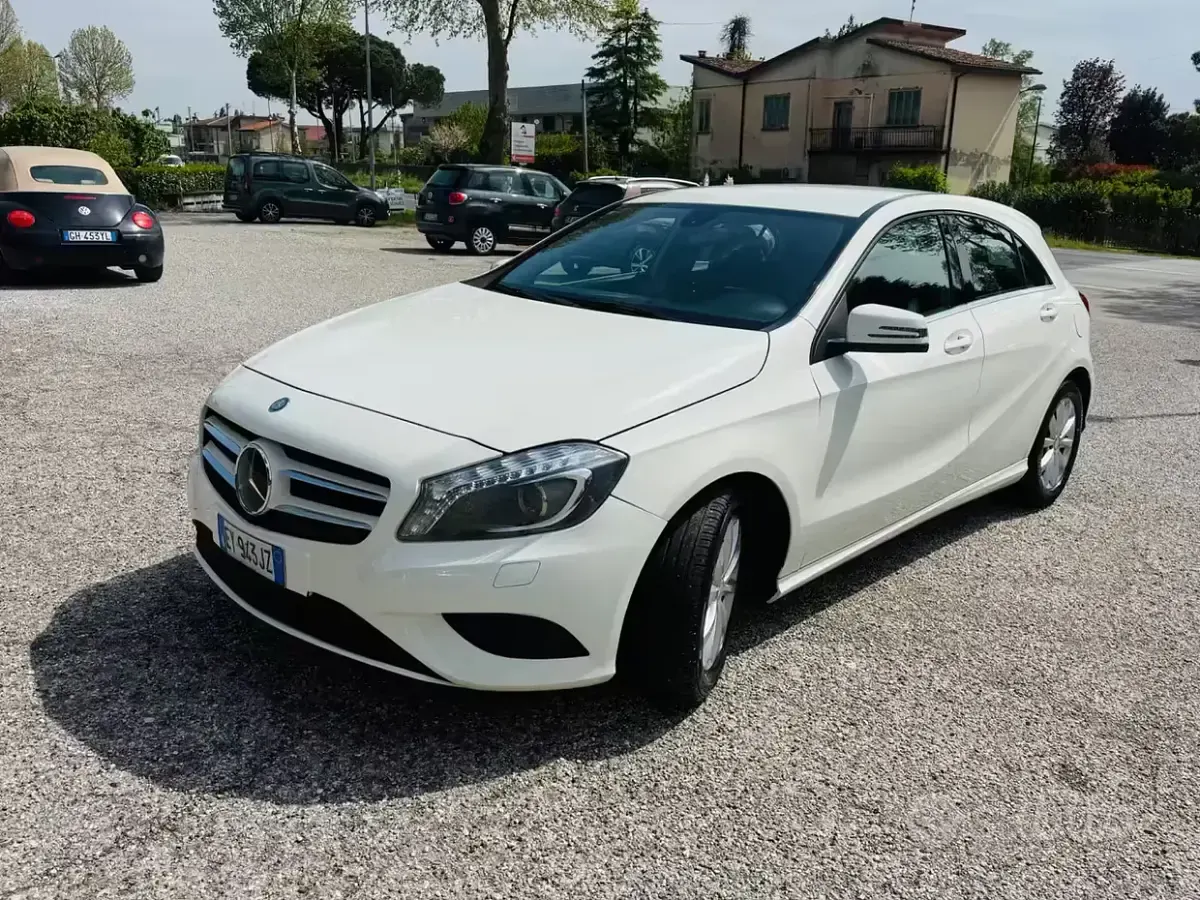 Occasion Mercedes A180 109 ch (80 kW) 2013 Blanc Berline