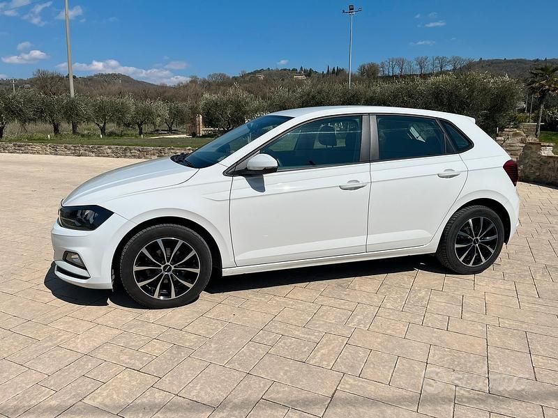 Usata VW Polo Trendline 90 CV (66 kW) 2020 Bianco Utilitaria