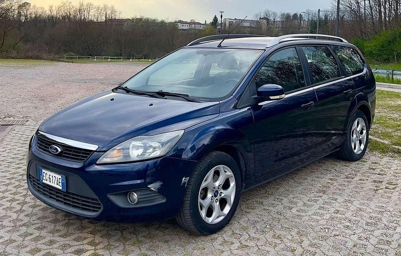 Usata Ford Focus Style 109 CV (80 kW) 2011 Blu/azzurro Station wagon