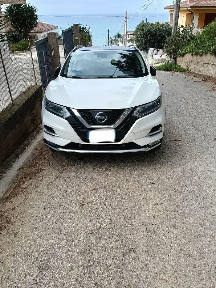 Usata Nissan Qashqai 110 CV (80 kW) 2018 Bianco SUV