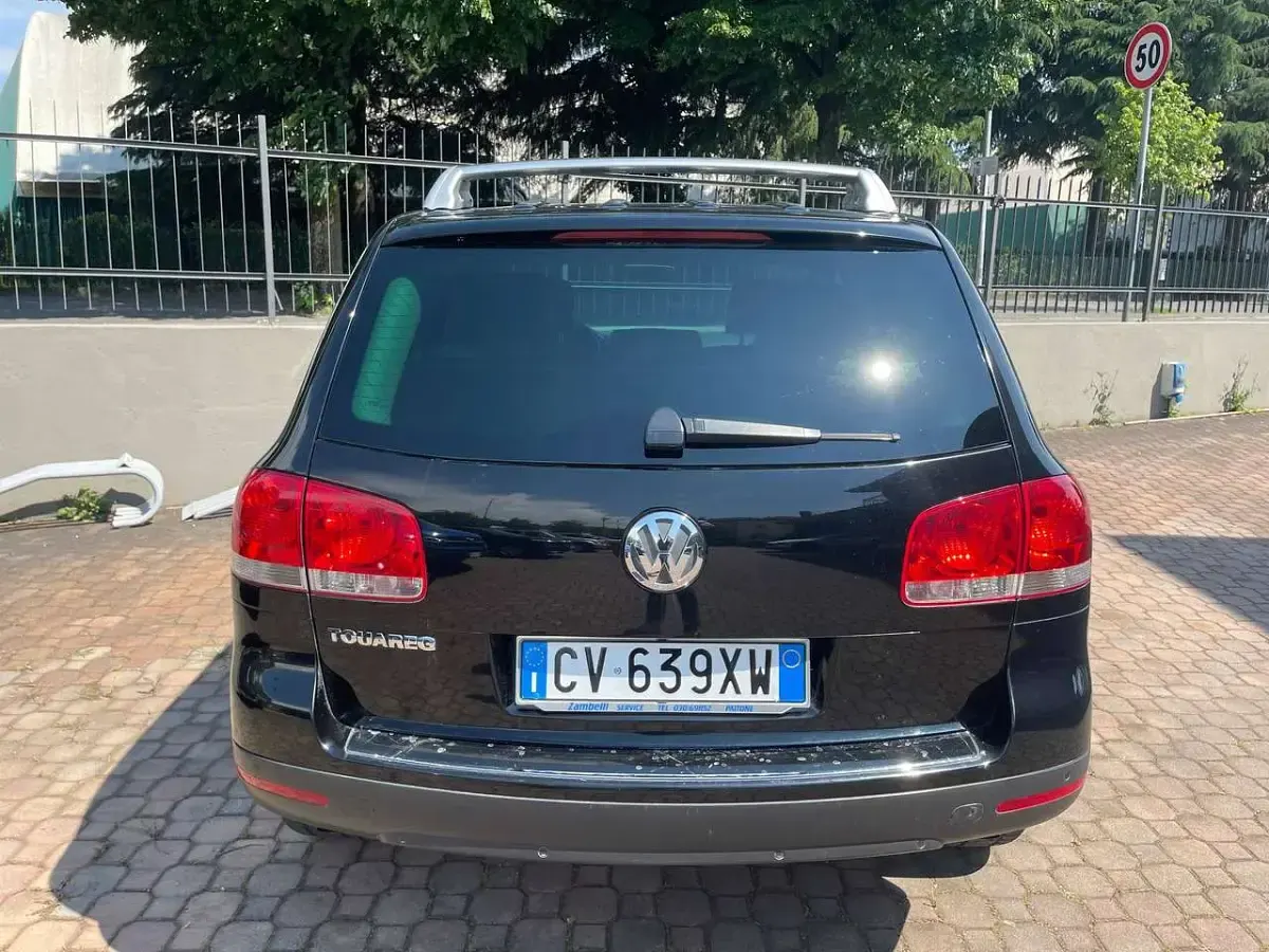 Usata VW Touareg R 174 CV (127 kW) 2005 Nero SUV