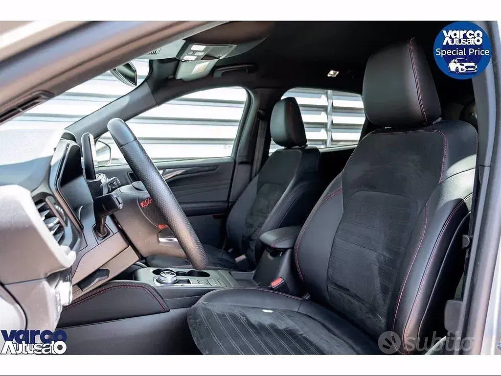 Usata Ford Kuga ST-Line X 225 CV (165 kW) 2022 Grigio SUV
