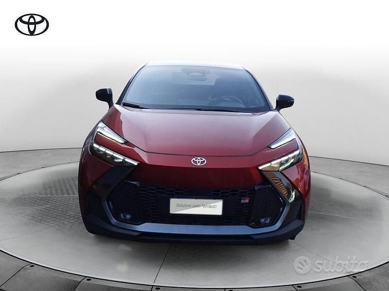 Usata Toyota C-HR Sport 223 CV (164 kW) 2025 Arancione SUV