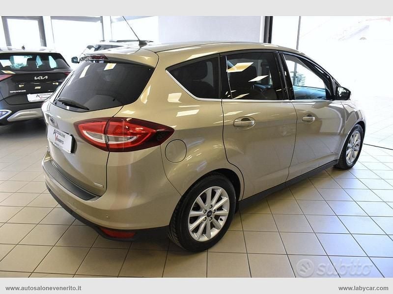 Usata Ford C-MAX Titanium 125 CV (91 kW) 2016 Beige Monovolume