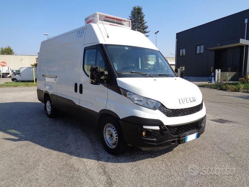 Bianco Usata 2016 Iveco Daily Furgone | 14.900 € (Buon prezzo) - Immagine 1/4