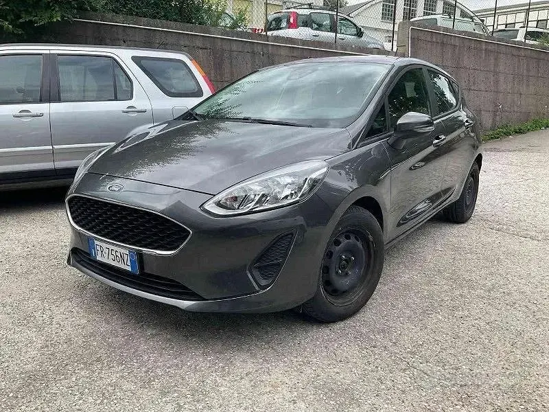 Usata Ford Fiesta Titanium 85 CV (62 kW) 2018 Grigio Utilitaria