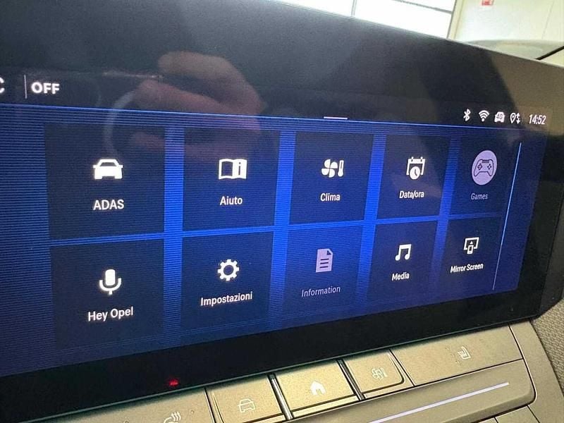 Usata Opel Astra 130 CV (95 kW) 2024 Argento Berlina