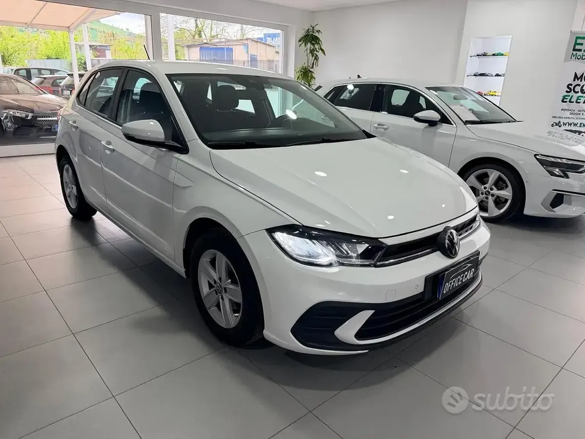 Usata VW Polo Comfortline 90 CV (66 kW) 2022 Bianco Utilitaria