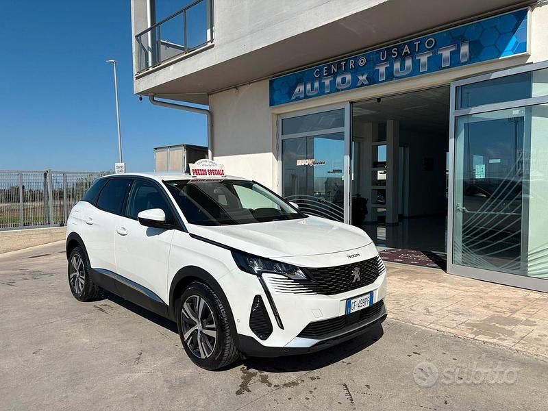 Usata Peugeot 3008 Allure 130 CV (95 kW) 2021 Bianco SUV