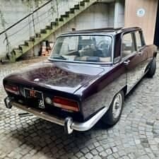 Usado Alfa Romeo 2000 132 CV (97 kW) 1973 Marrón Berlina