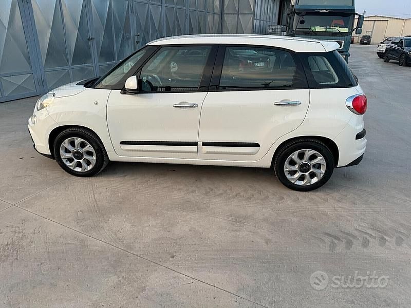 Usata Fiat 500L Business 95 CV (69 kW) 2018 Bianco Monovolume