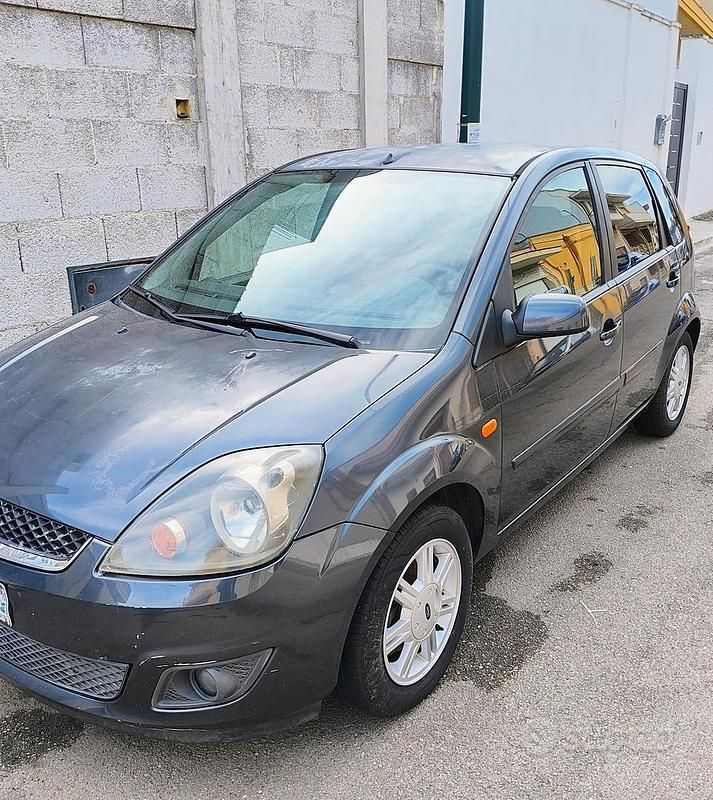 Usata Ford Fiesta 2007 Utilitaria