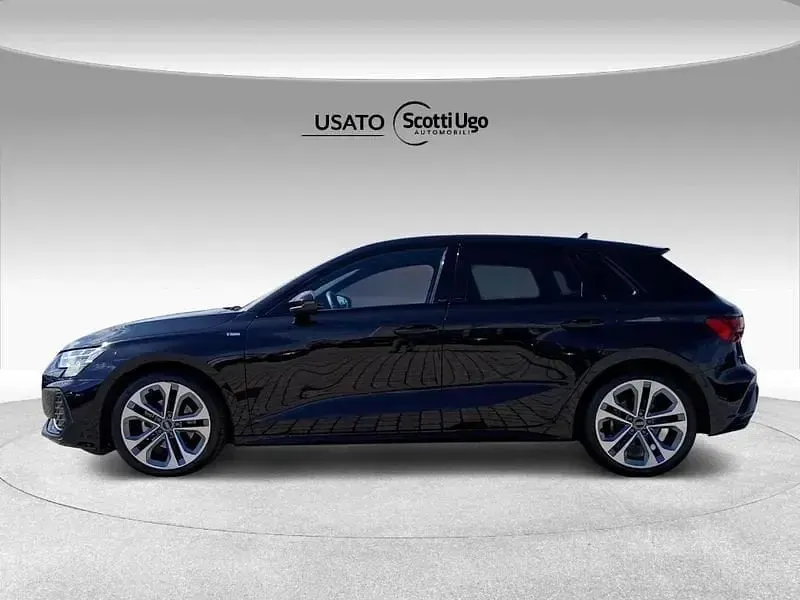 Usata Audi A3 Sportback S-Line 150 CV (110 kW) 2025 Nero Utilitaria