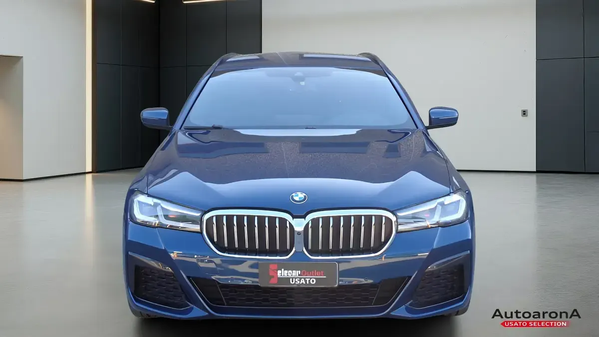 Usata BMW 520 M Sport 190 CV (139 kW) 2020 N5f blu cobalto metallizzato Station wagon