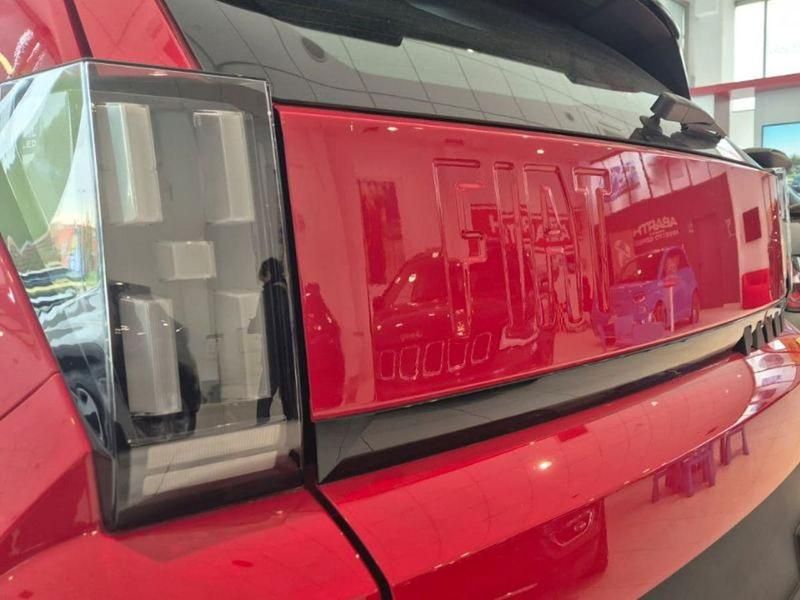 Nuova Fiat Grande Panda Icon 101 CV (74 kW) 2025 Rosso Utilitaria