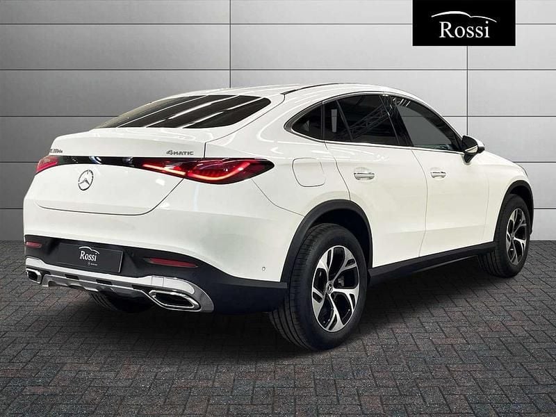 Nuova Mercedes GLC300 197 CV (144 kW) 2026 Bianco polare Coupé