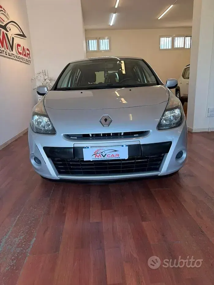 Usata Renault Clio IV 75 CV (55 kW) 2012 Grigio Utilitaria