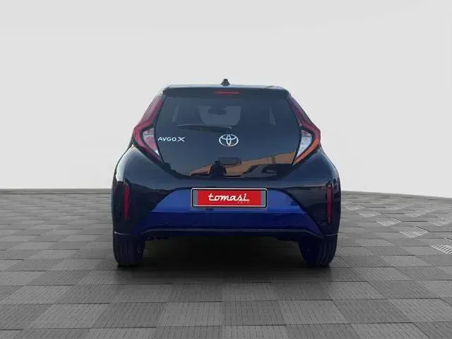 Usata Toyota Aygo X Trend 72 CV (52 kW) 2025 Juniper blue/black SUV