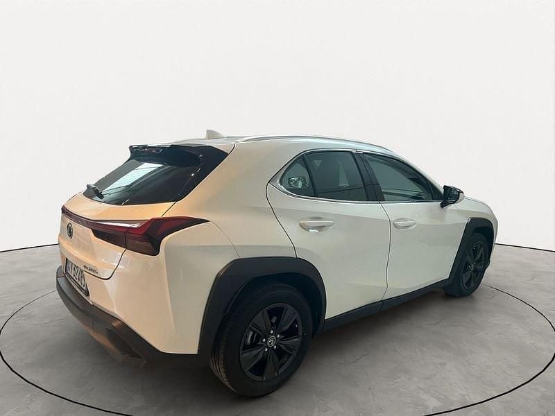 Usata Lexus UX 183 CV (134 kW) 2024 Bianco SUV
