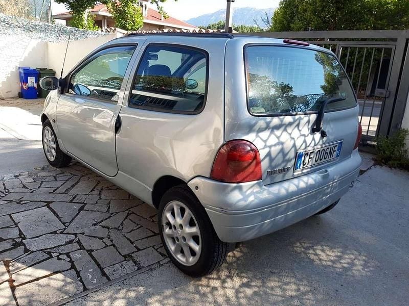 Usata Renault Twingo 58 CV (42 kW) 2003 Argento Utilitaria