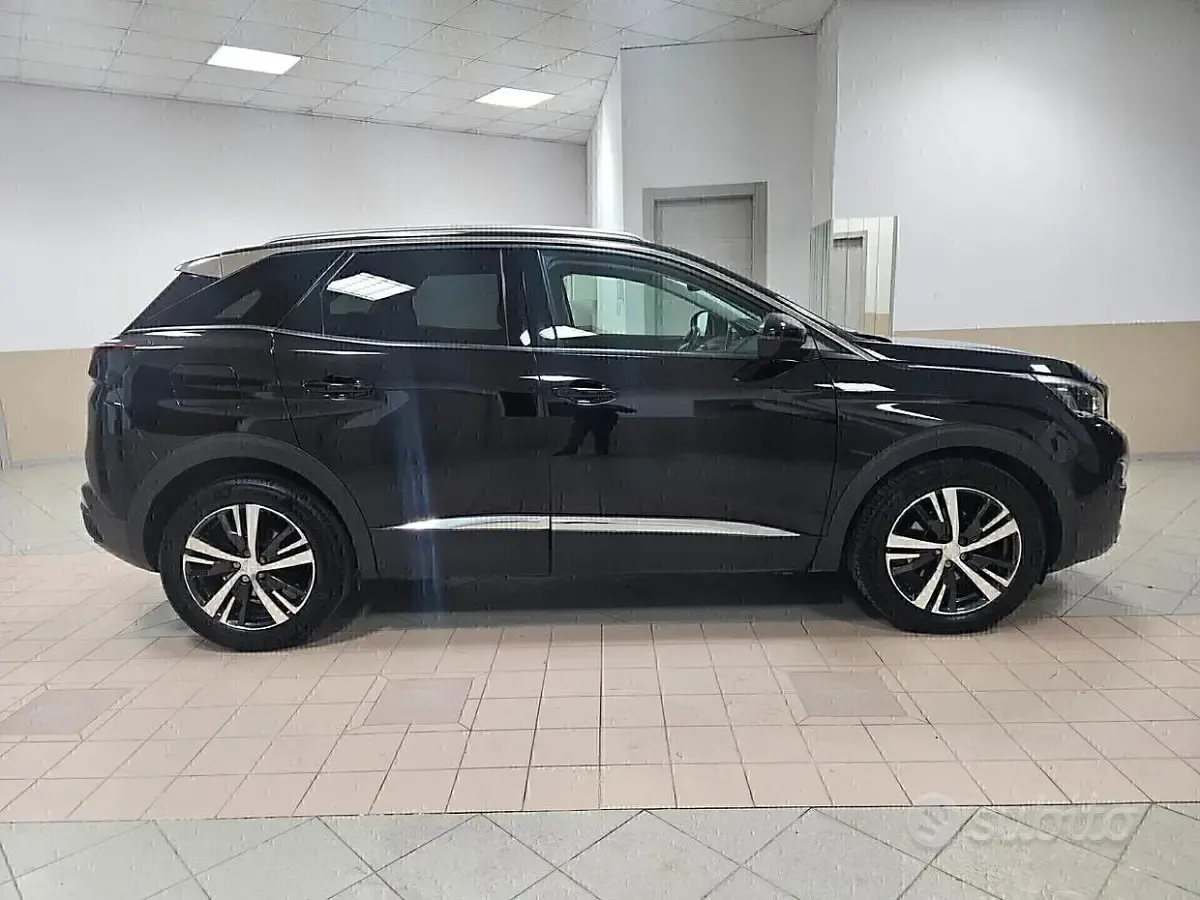 Usata Peugeot 3008 Allure 131 CV (96 kW) 2018 Nero SUV