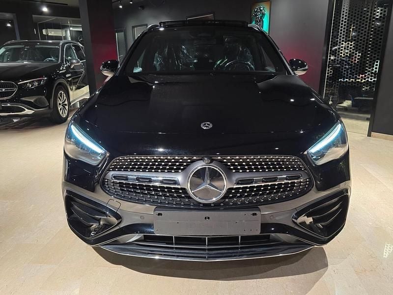 Usata Mercedes GLA200 AMG Line Premium 150 CV (110 kW) 2025 Nero SUV
