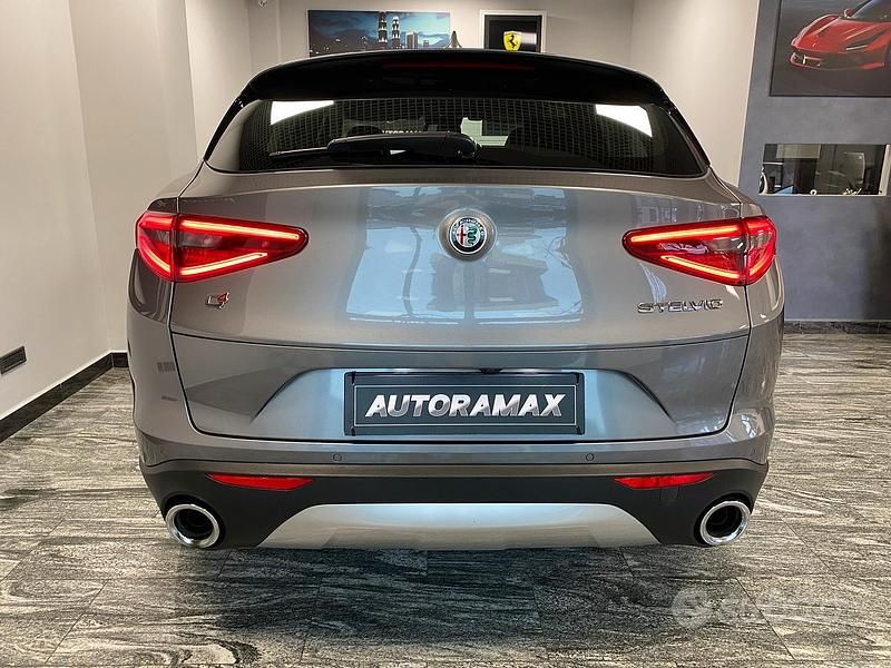 Usata Alfa Romeo Stelvio 210 CV (154 kW) 2017 Grigio SUV