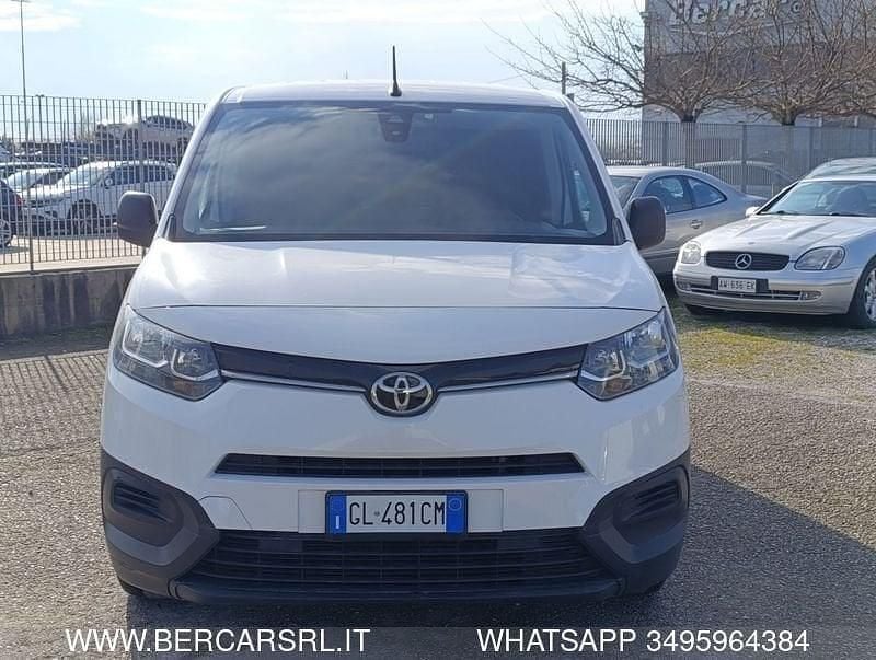 Usata Toyota Proace City Active 101 CV (74 kW) 2022 Bianco Monovolume
