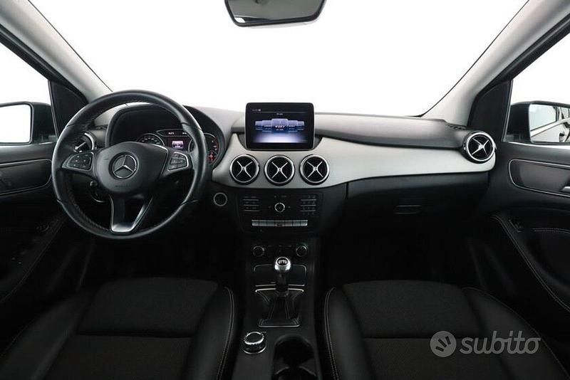 Usata Mercedes B180 2018 Nero Monovolume
