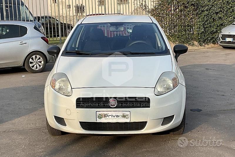 Usata Fiat Punto Evo Dynamic 69 CV (50 kW) 2011 Bianco Utilitaria