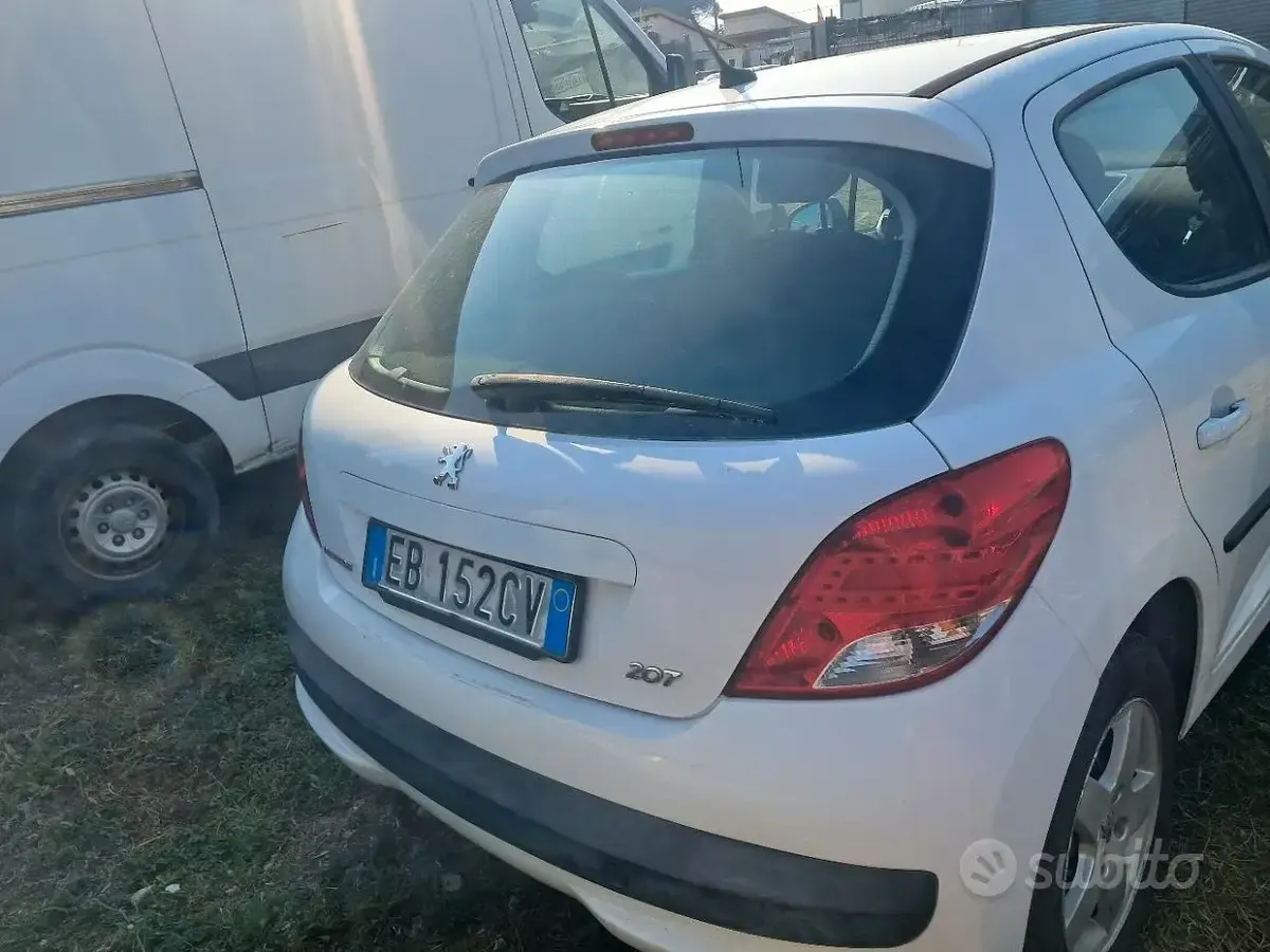 Usata Peugeot 207 CC 95 CV (69 kW) 2010 Cabrio