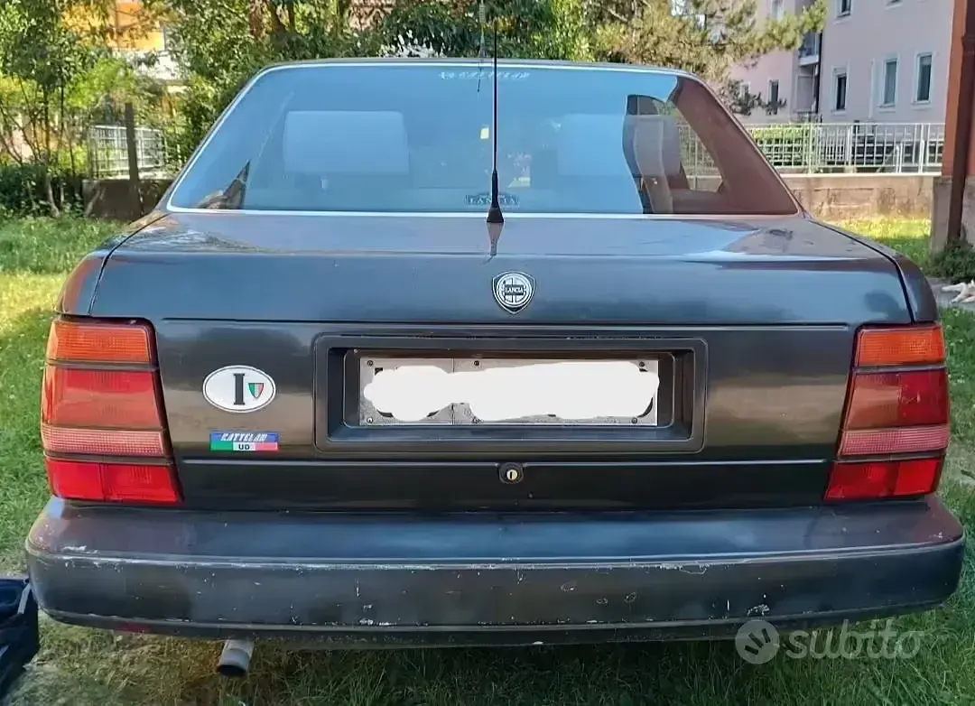 Usata Lancia Thema 147 CV (108 kW) 1990 Nero Berlina