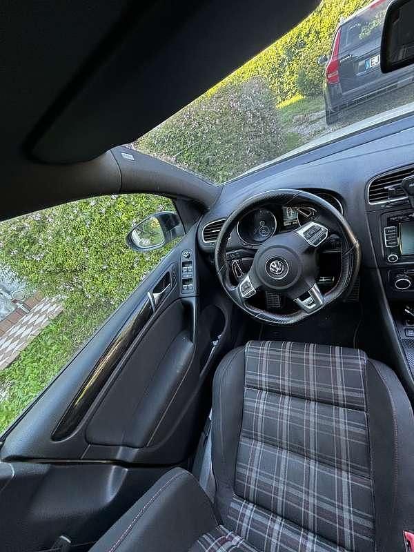 Usata VW Golf VI GTI 211 CV (155 kW) 2009 Utilitaria