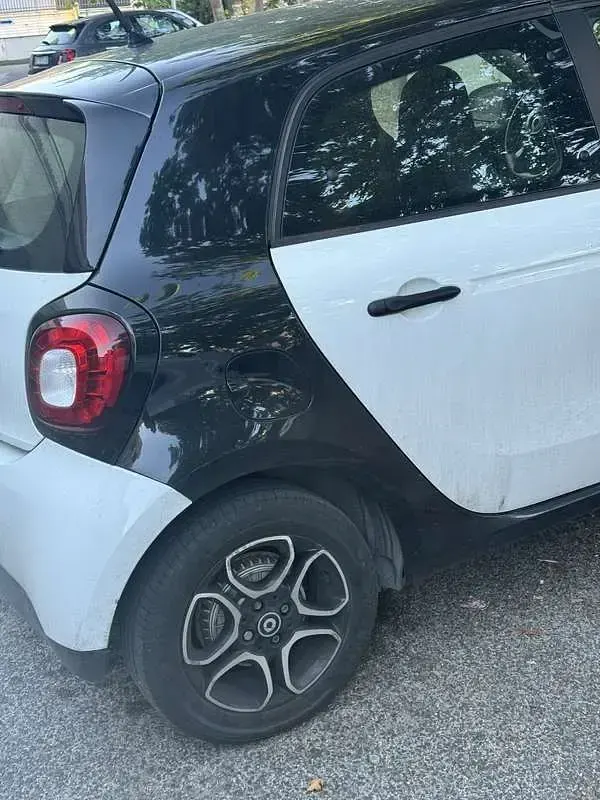 Usata Smart ForFour 71 CV (52 kW) 2019 Utilitaria