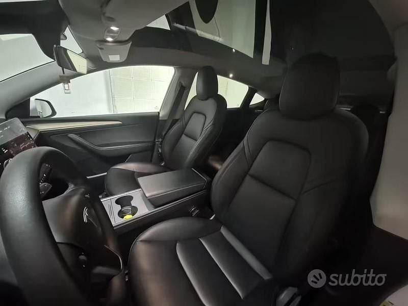 Usata Tesla Model Y Long Range AWD 378 kW (514 CV) 2021 Bianco SUV