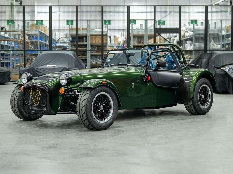 Verde ermes Nuova 2025 Caterham Seven Cabrio | 96.700 € - Immagine 1/4