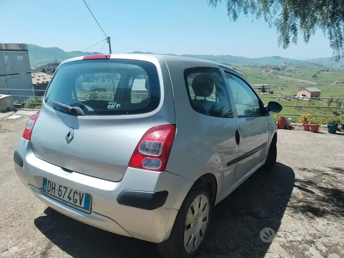 Usata Renault Twingo 58 CV (42 kW) 2007 Grigio Utilitaria