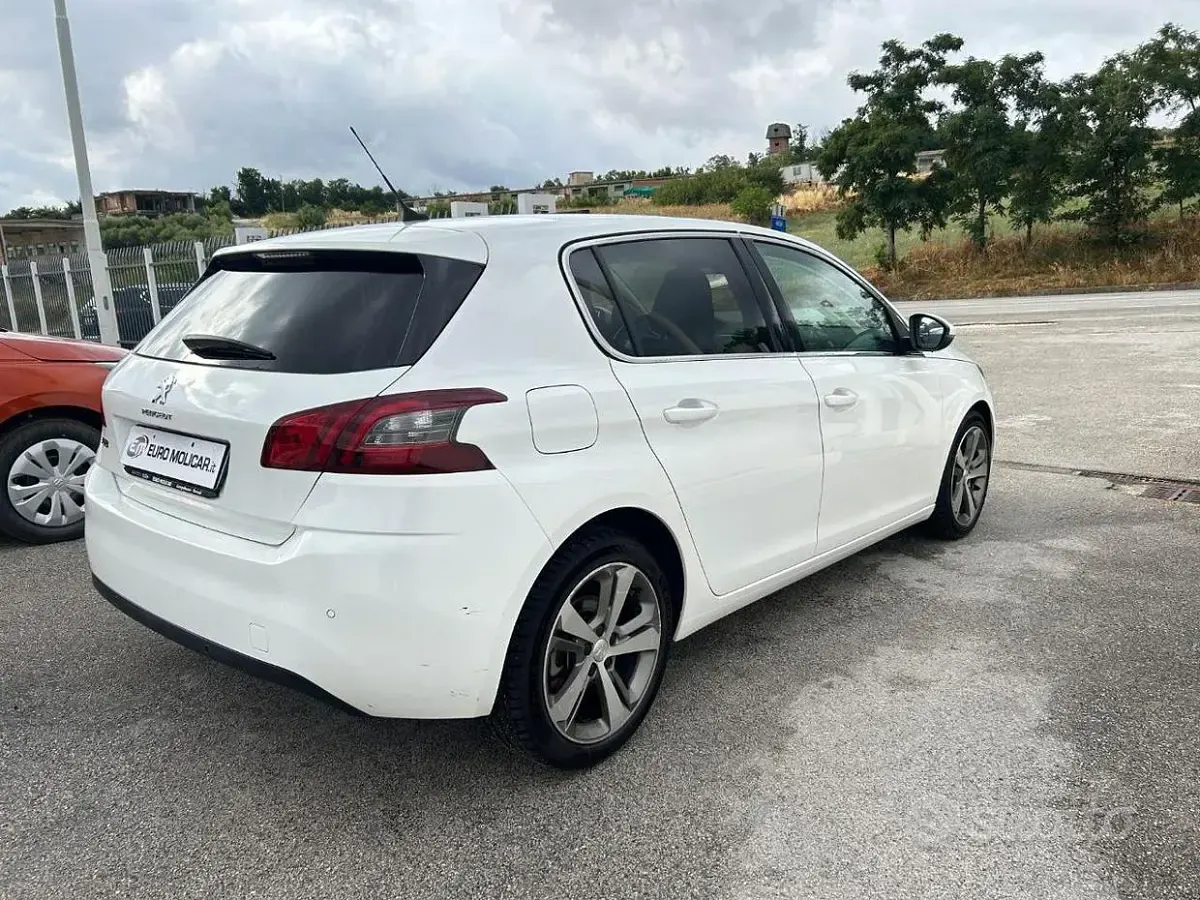Usata Peugeot 308 Allure 131 CV (96 kW) 2018 Bianco Berlina