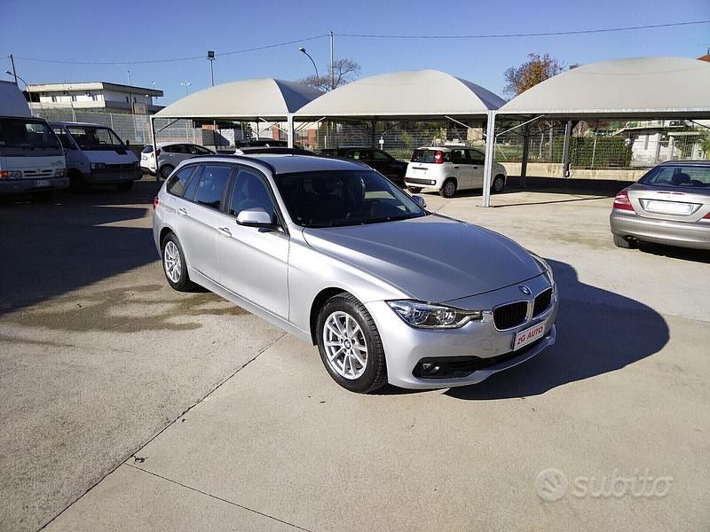 Grigio Usata 2018 BMW 320 Advantage Station wagon | 14.500 € (Ottimo prezzo) - Immagine 1/4