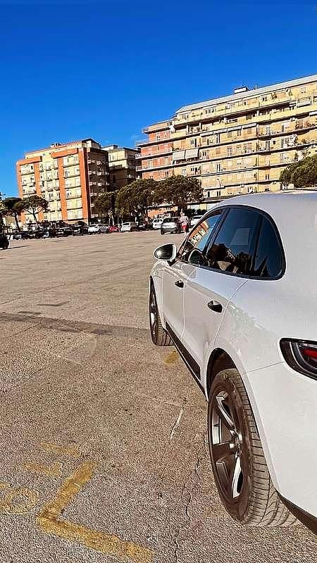 Usata Porsche Macan 265 CV (194 kW) 2021 Grigio SUV