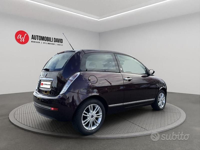 Usata Lancia Ypsilon 77 CV (56 kW) 2009 Rosso Utilitaria