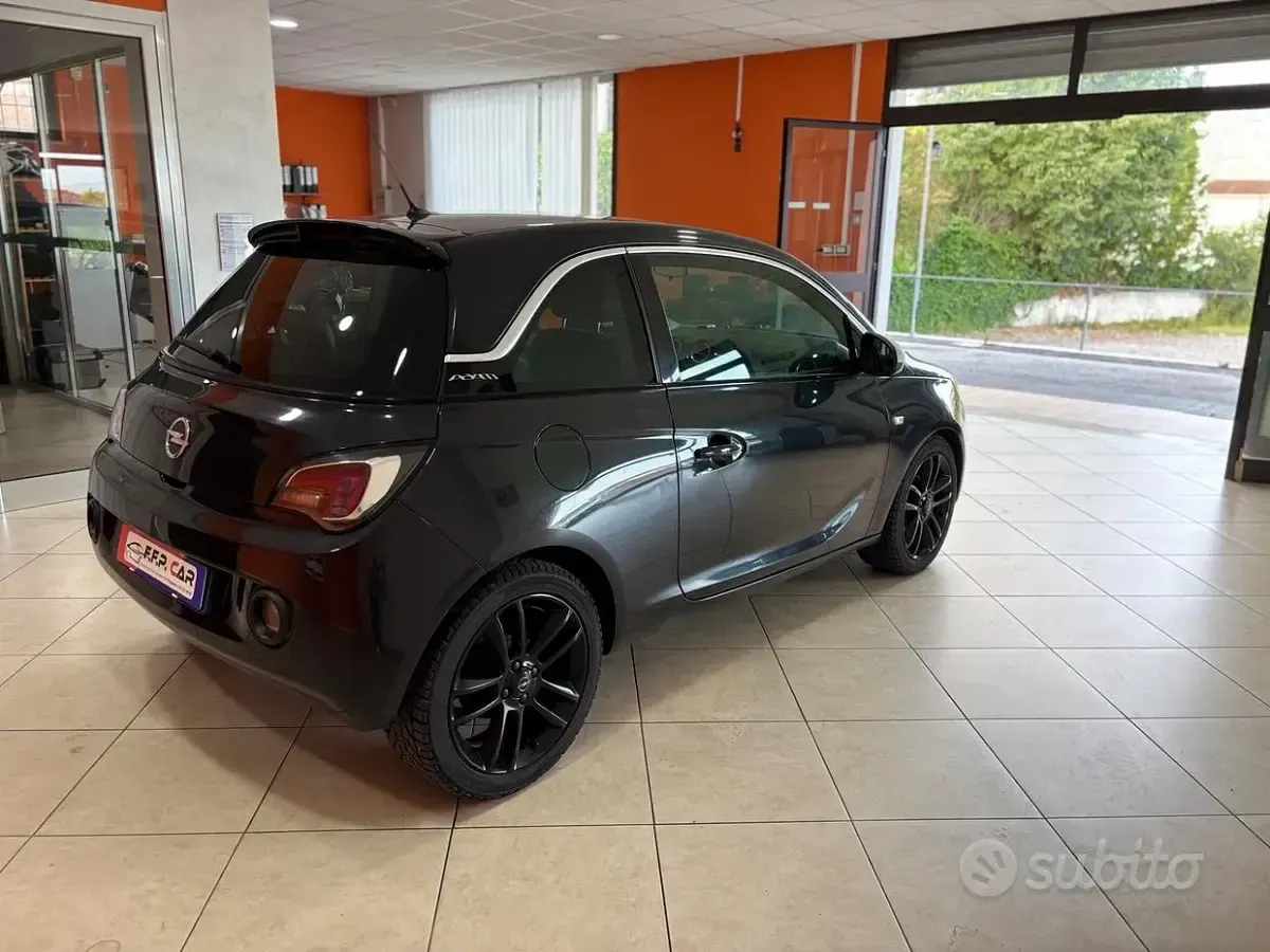 Usata Opel Adam Slam 87 CV (63 kW) 2014 Nero Utilitaria